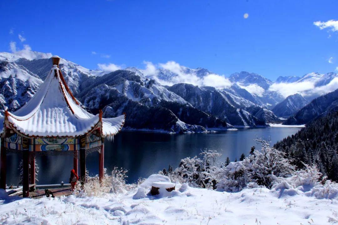 大禹陵神道两边有哪些石雕?